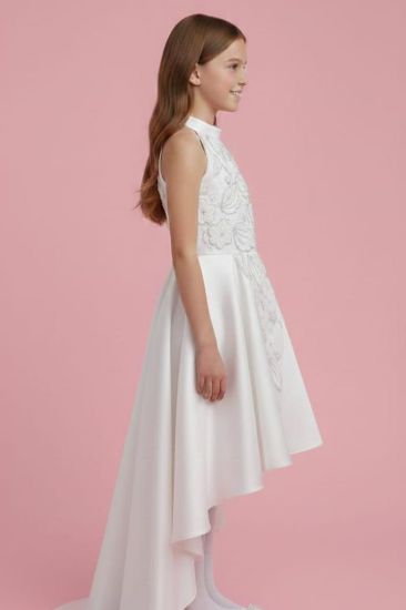 صورة فستان سهرة أبيض أطلالة الاميرات